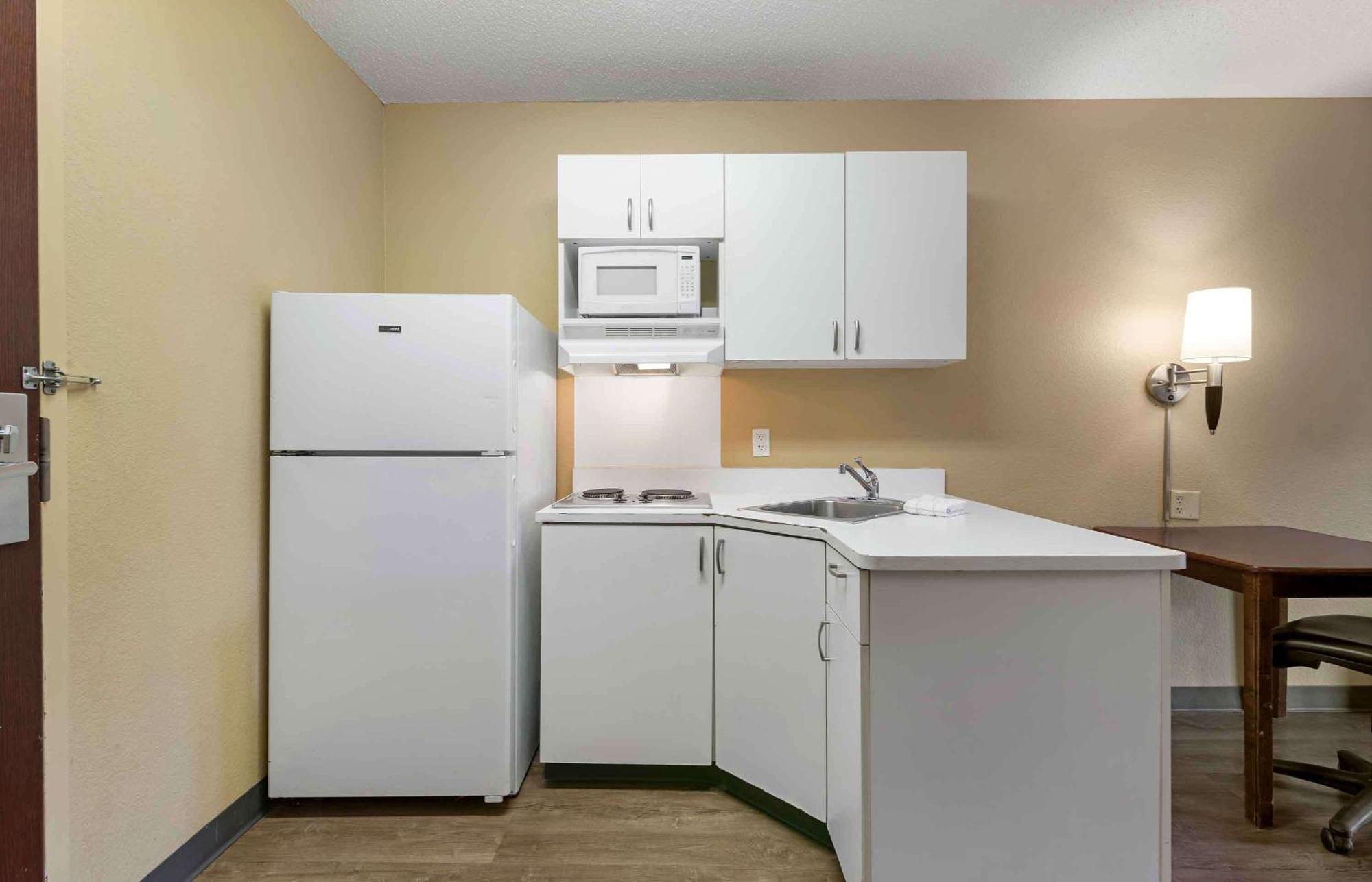 Extended Stay America Suites - Savannah - Midtown Exterior photo