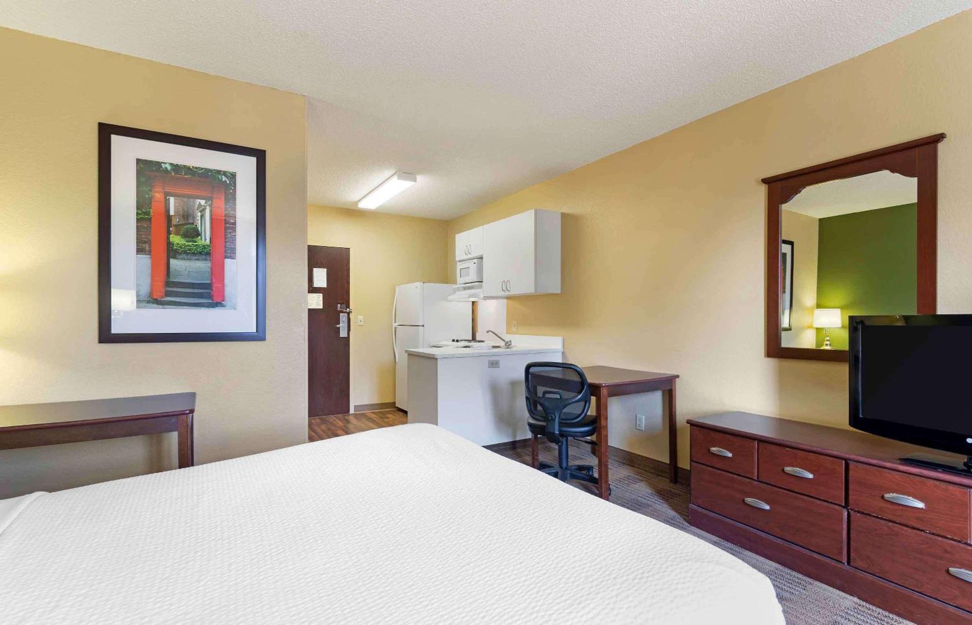 Extended Stay America Suites - Savannah - Midtown Exterior photo