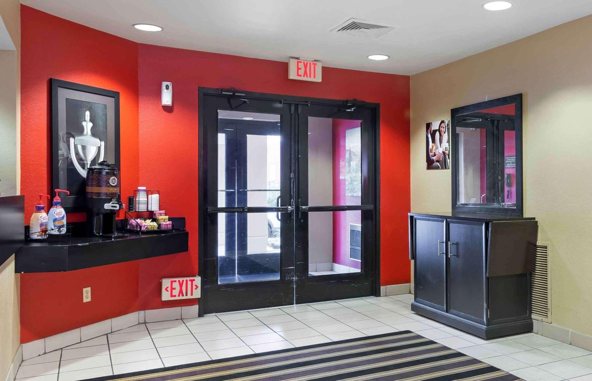 Extended Stay America Suites - Savannah - Midtown Exterior photo